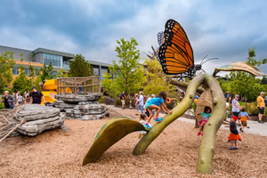 Omaha's Henry Doorly Zoo & Aquarium Robert B. Daugherty Education Center