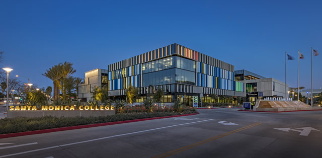 Santa Monica College exterior